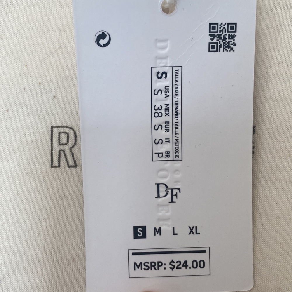 T-SHIRT, NEW WITH TAGS, SMALL - Picture 6 of 7